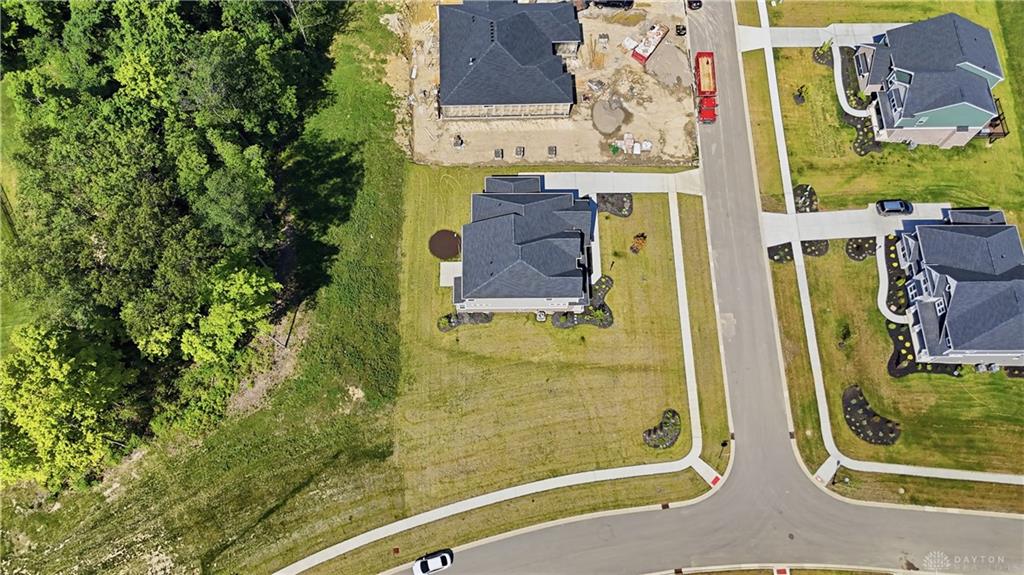 2425 Bent Grass Property Photo 3