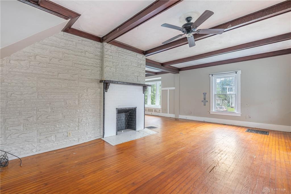 555 E Madison Property Photo 5
