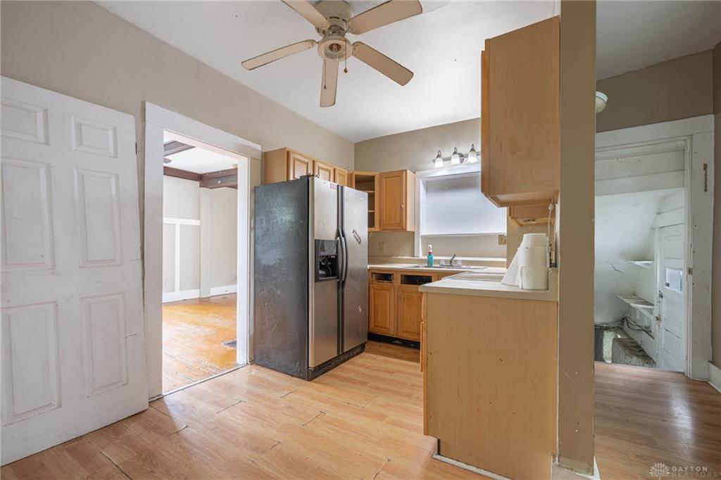 555 E Madison Property Photo 11