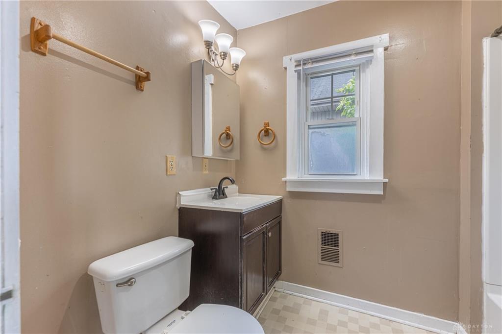555 E Madison Property Photo 19