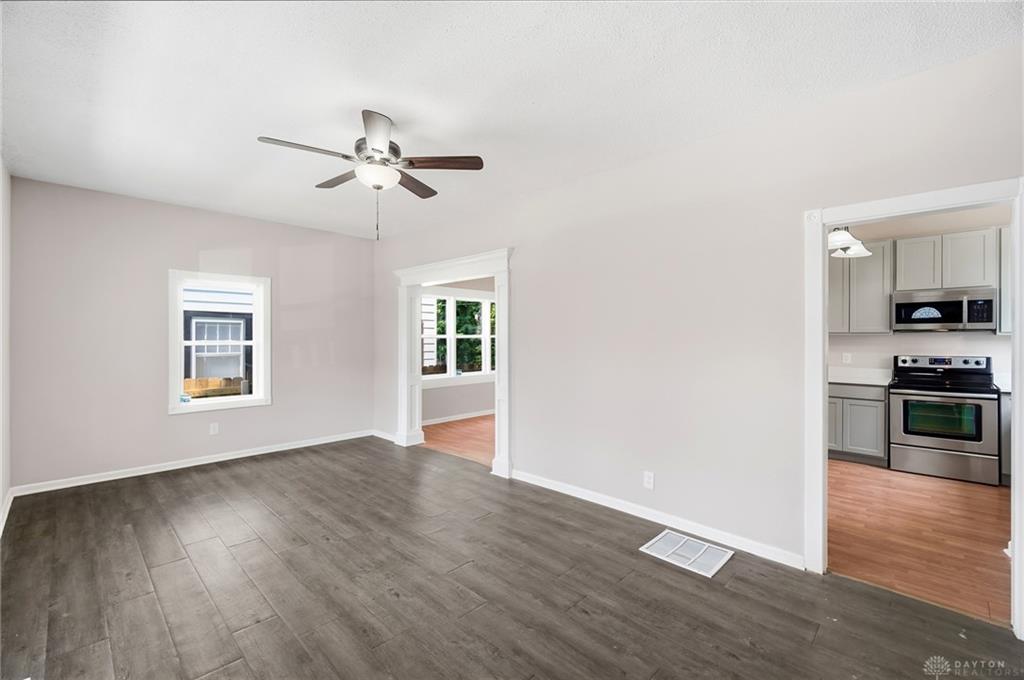 552 Evergreen Property Photo 6