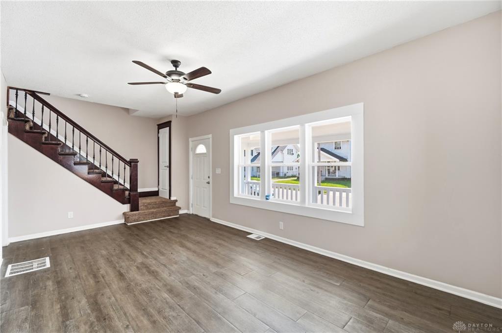 552 Evergreen Property Photo 10
