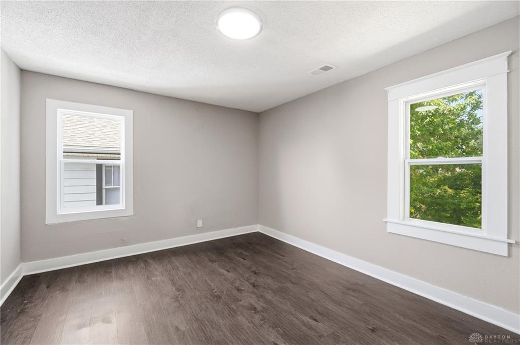 552 Evergreen Property Photo 34