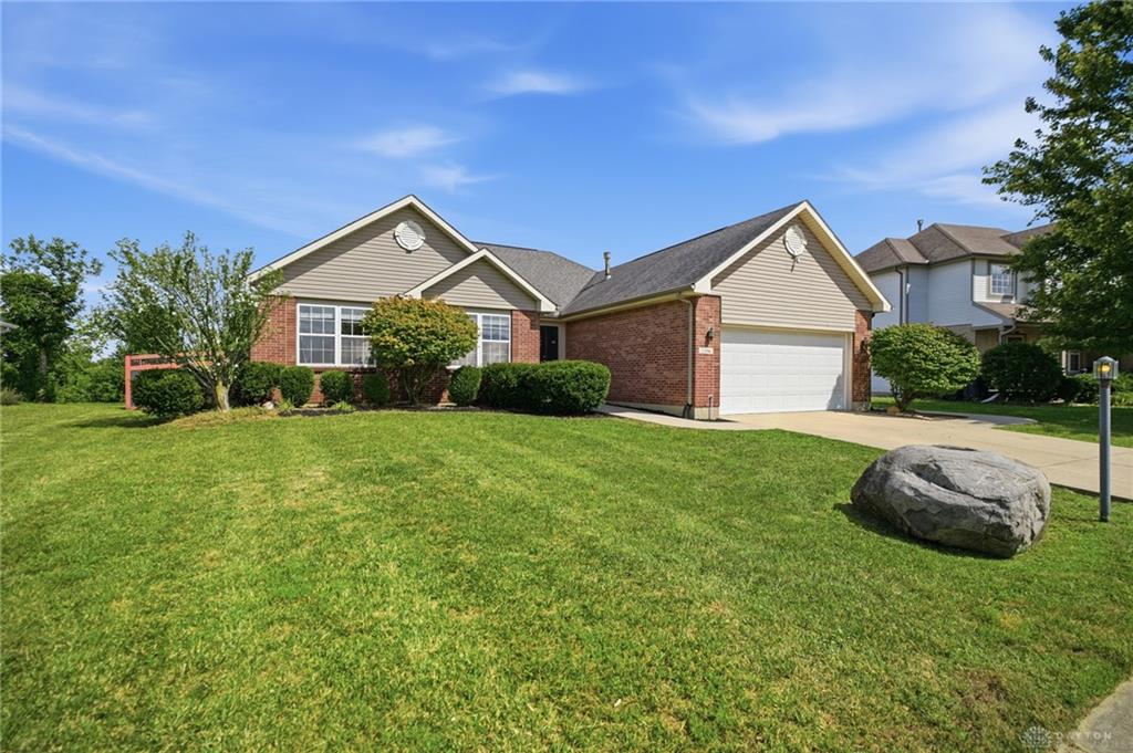 2396 Ferndown Property Photo 3