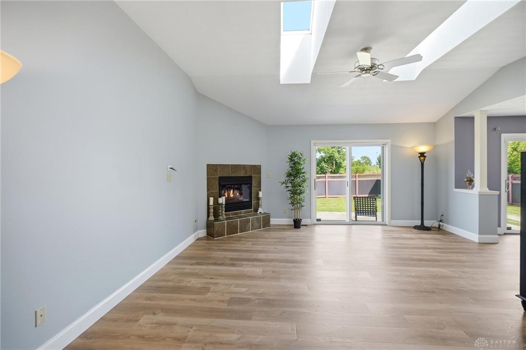 2396 Ferndown Property Photo 6