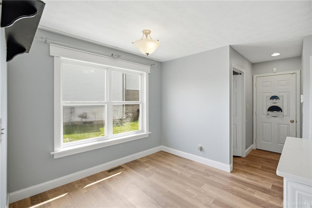 2396 Ferndown Property Photo 14