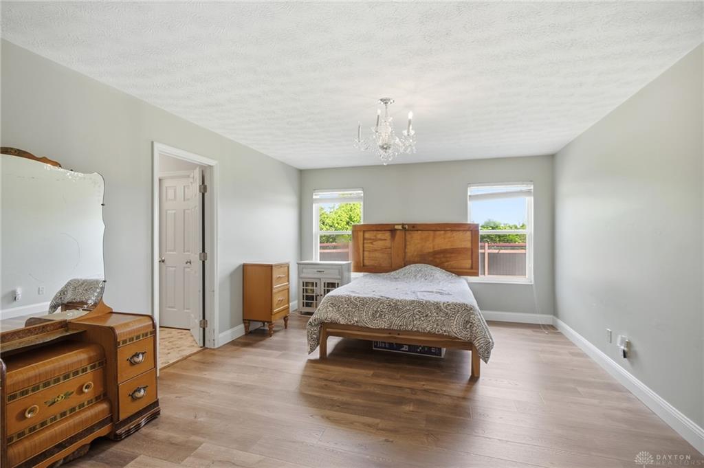 2396 Ferndown Property Photo 18