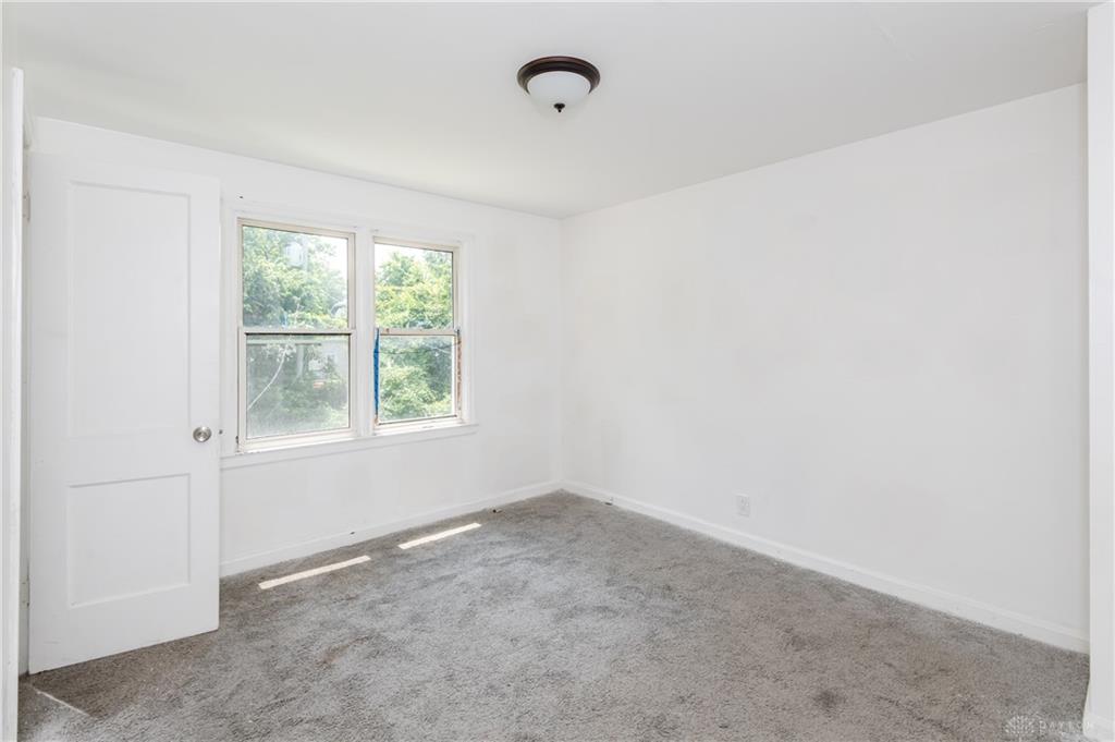416 E Bruce Property Photo 17