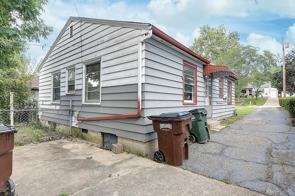 24 Forest Glen Property Photo 4