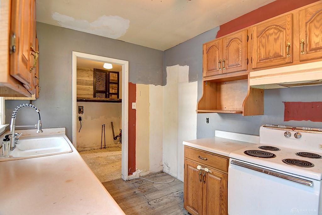24 Forest Glen Property Photo 8