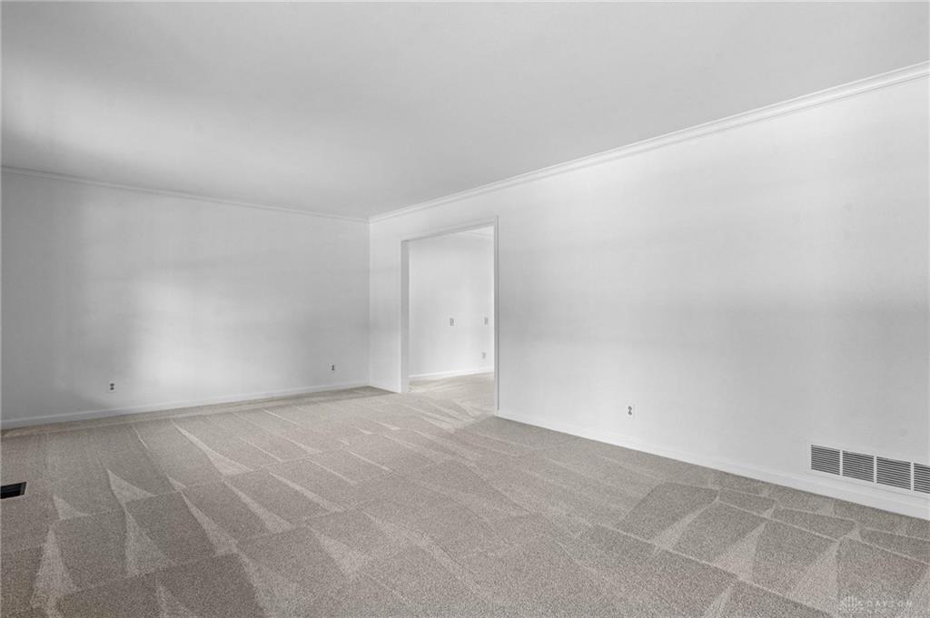 4924 Concordia Property Photo 8