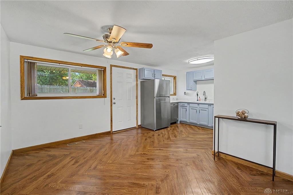 4409 Sunray Property Photo 12