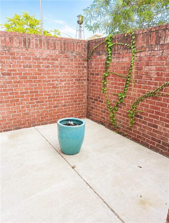 223 E 1st Property Photo 2