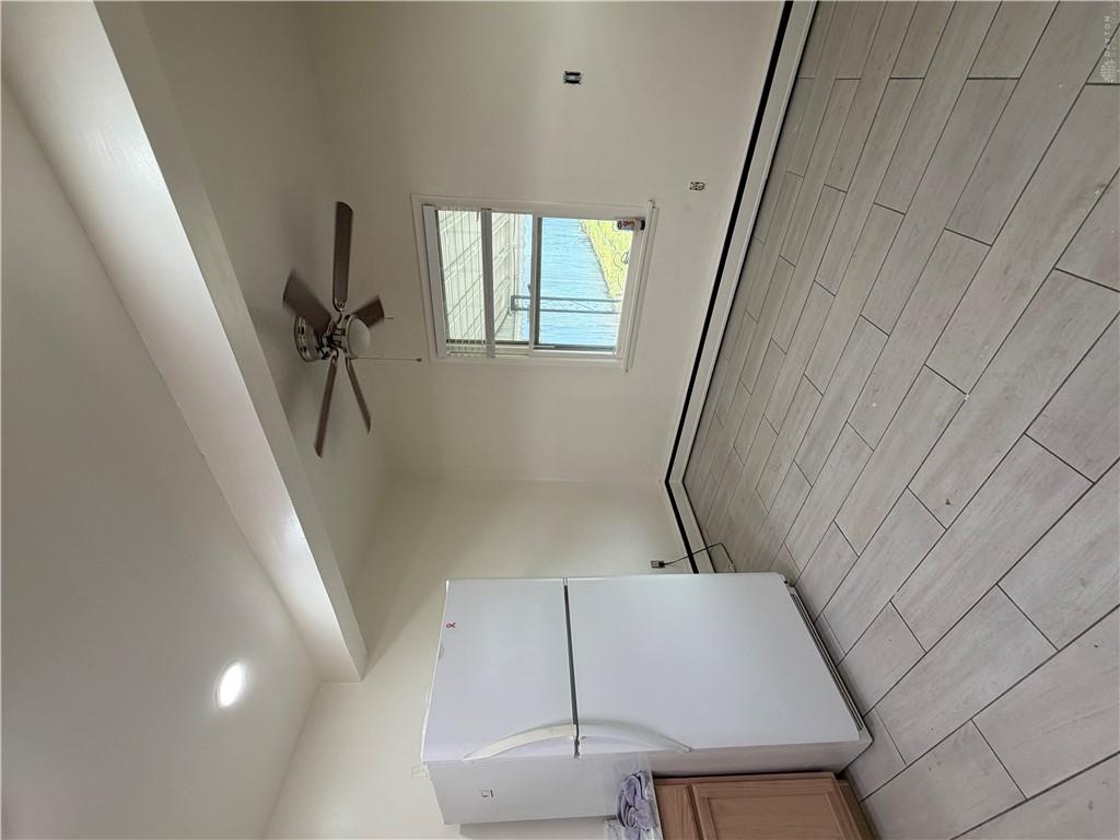 233 Notre Dame Property Photo 14