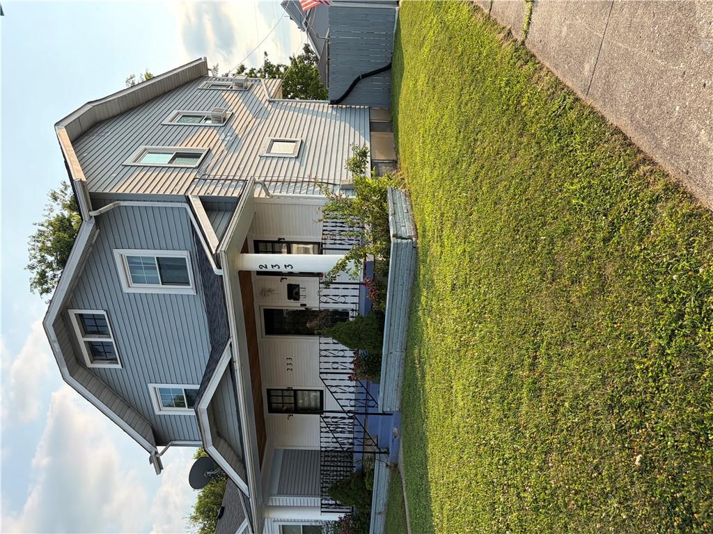 233 Notre Dame Property Photo 43