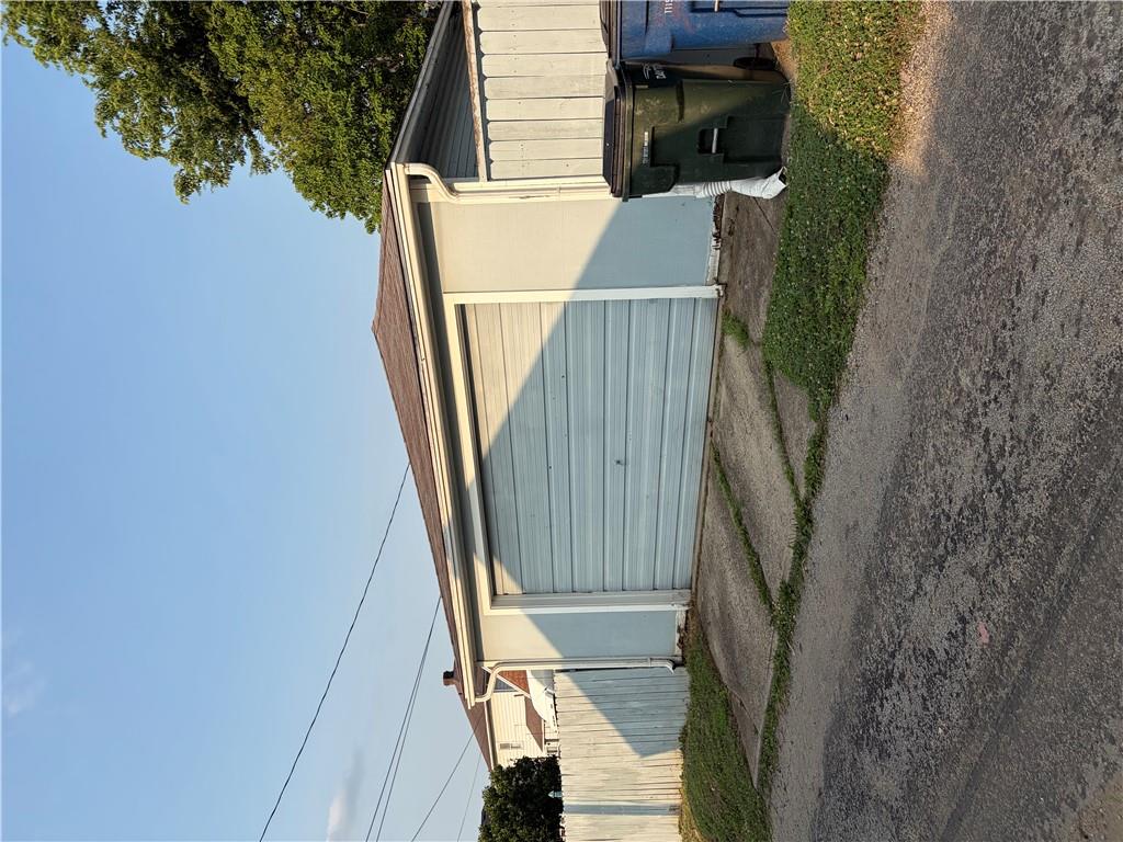 233 Notre Dame Property Photo 44