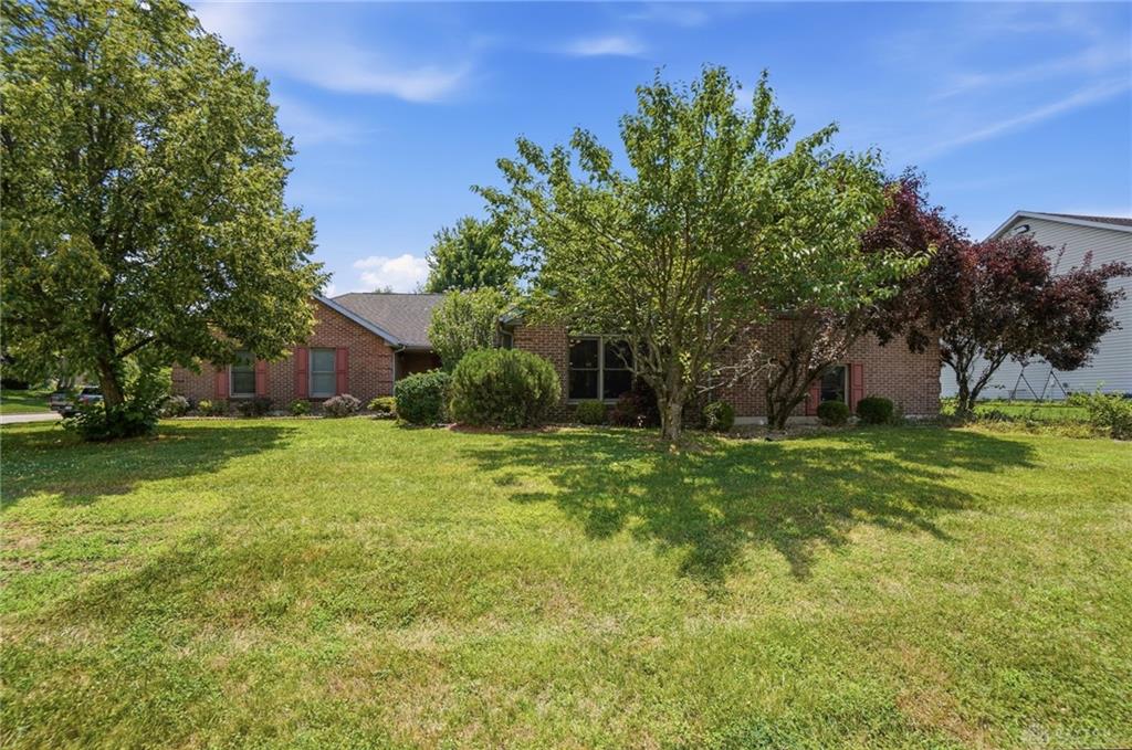 806 Claymore Property Photo 1