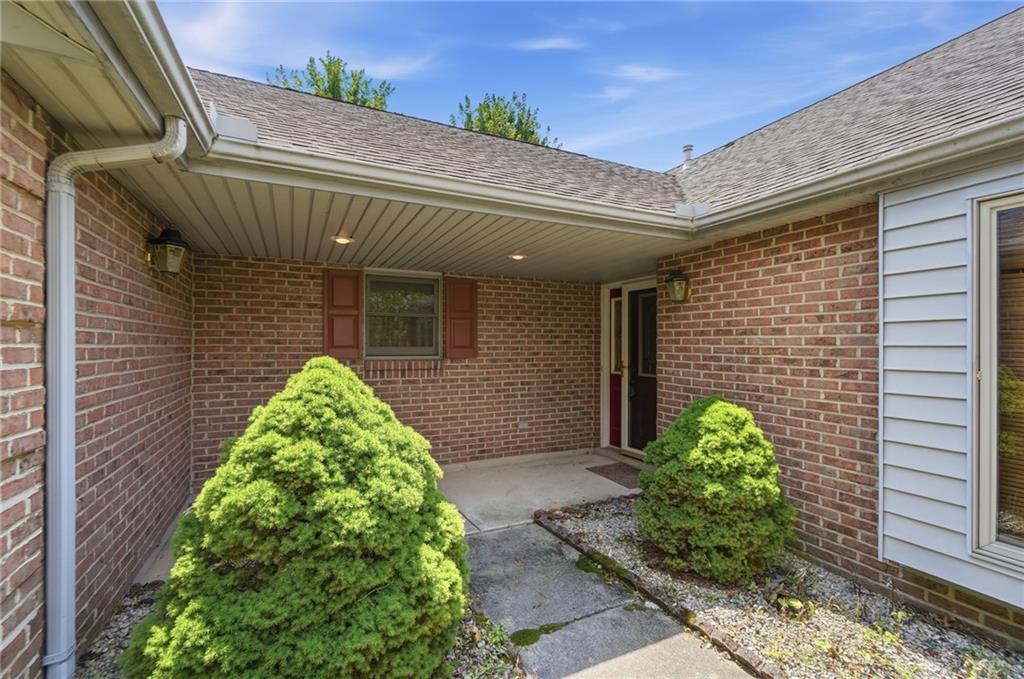 806 Claymore Property Photo 6
