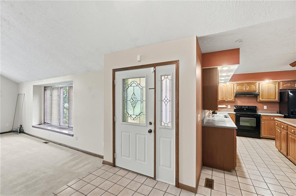 806 Claymore Property Photo 7