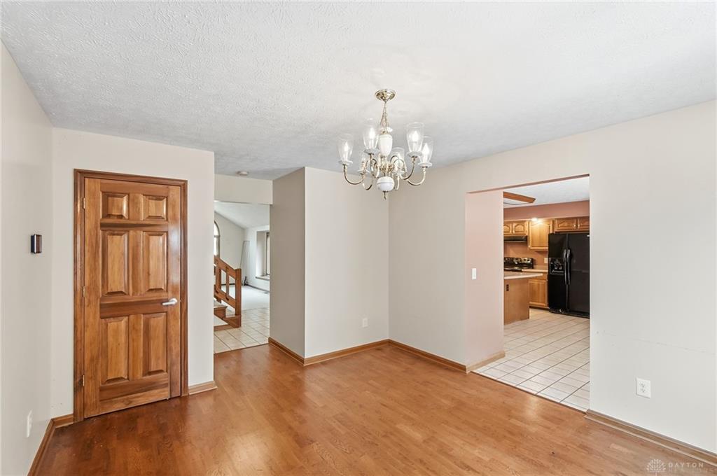 806 Claymore Property Photo 17