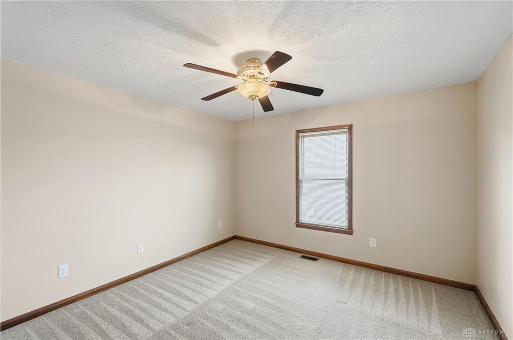 806 Claymore Property Photo 25
