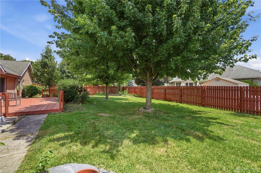 806 Claymore Property Photo 44
