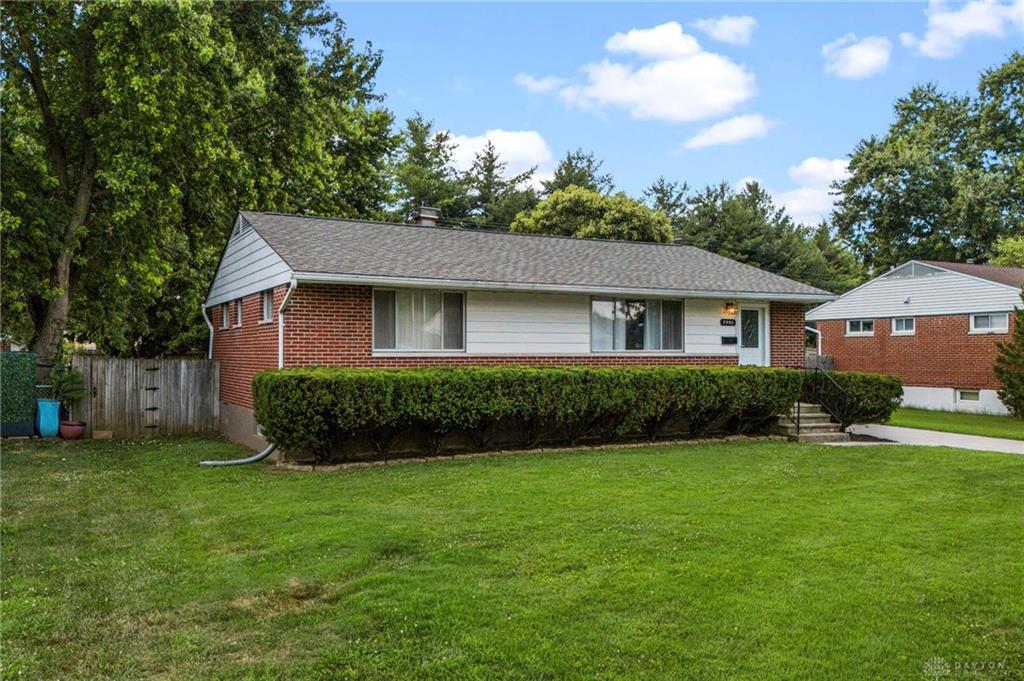 2902 Armen Property Photo 2