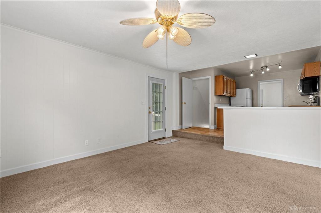 2902 Armen Property Photo 16