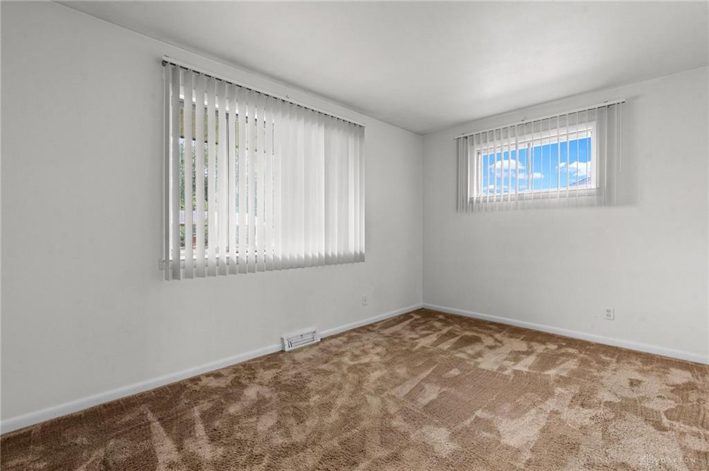 2902 Armen Property Photo 19