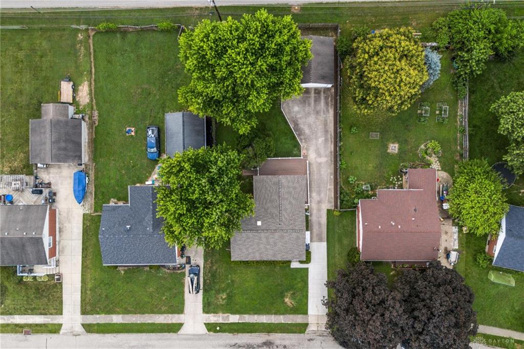 2902 Armen Property Photo 45