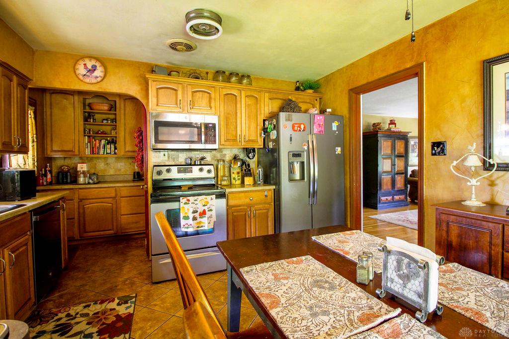 214 Valleyview Property Photo 11