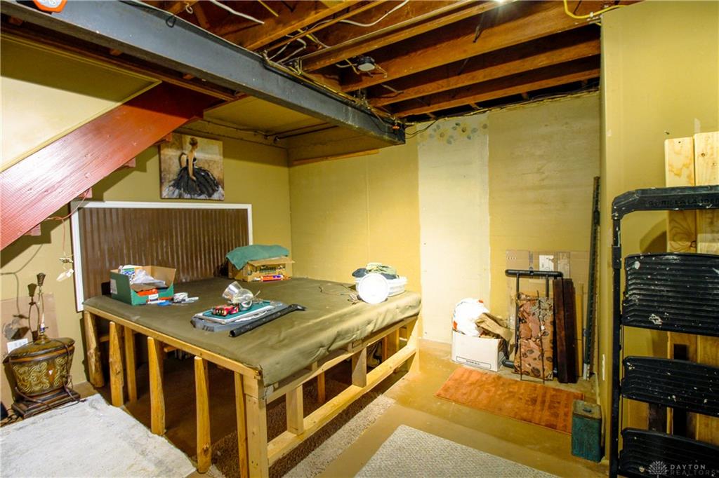 214 Valleyview Property Photo 28