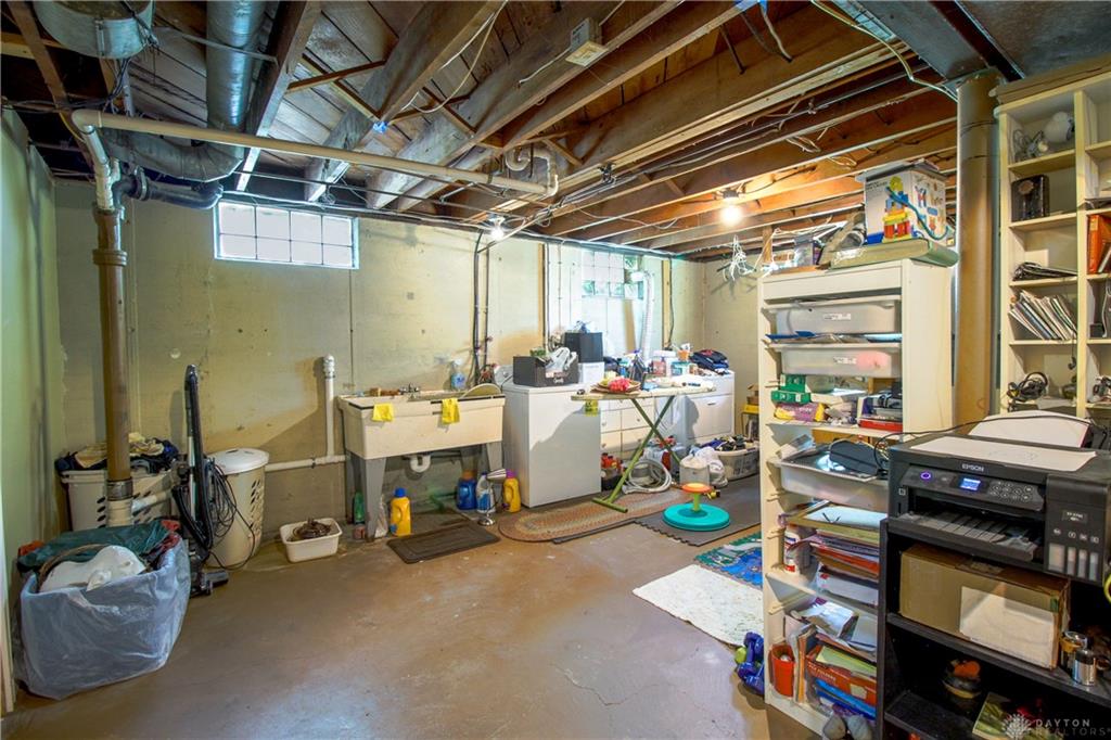 214 Valleyview Property Photo 30