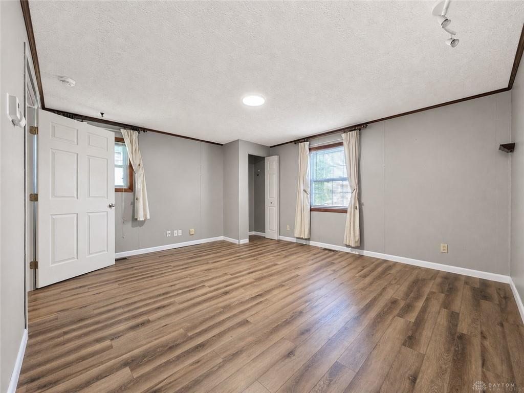 106 Snyder Property Photo 11