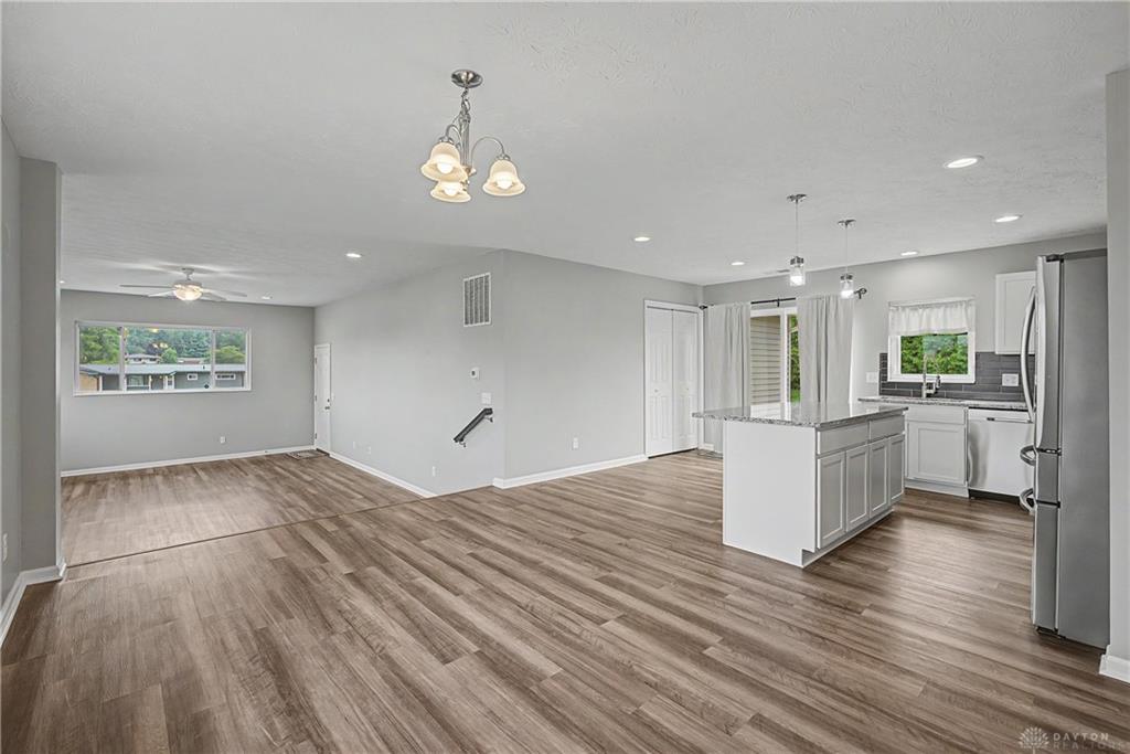 4149 Rosehill Property Photo 13