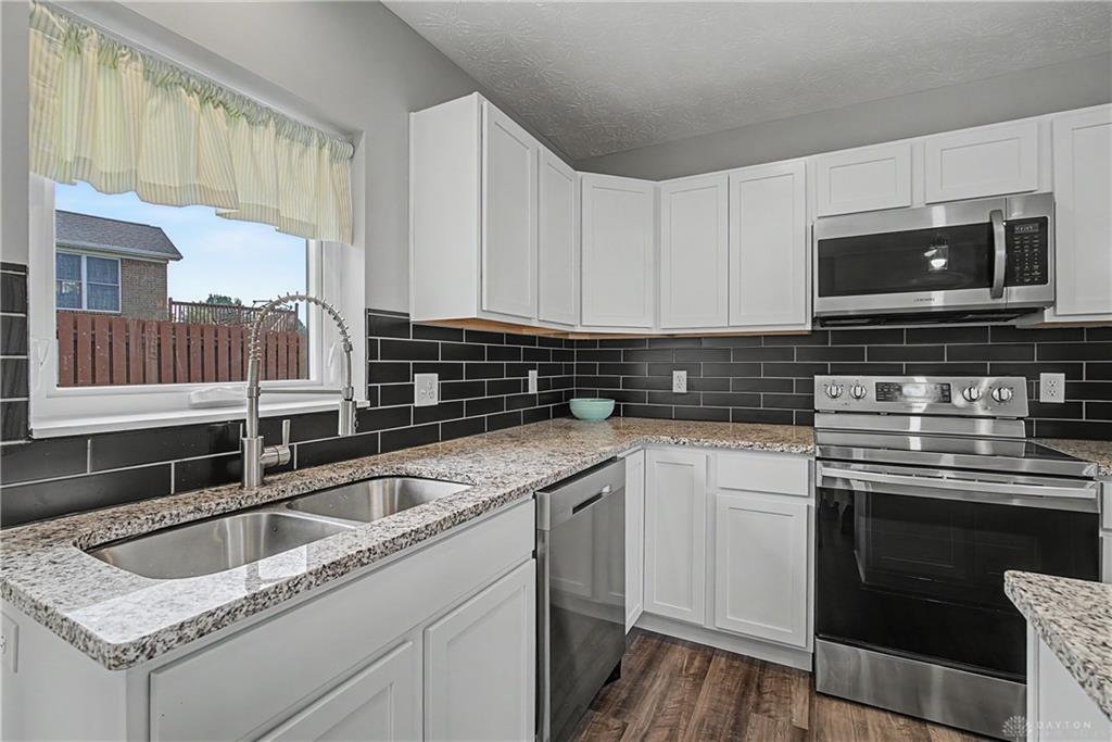 4149 Rosehill Property Photo 18