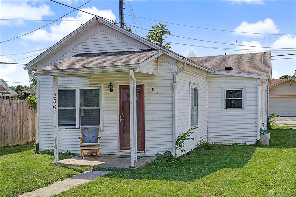230 E Main