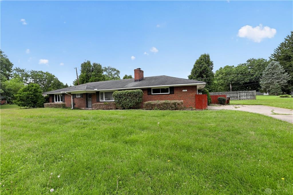 5101 Durwood Property Photo 3
