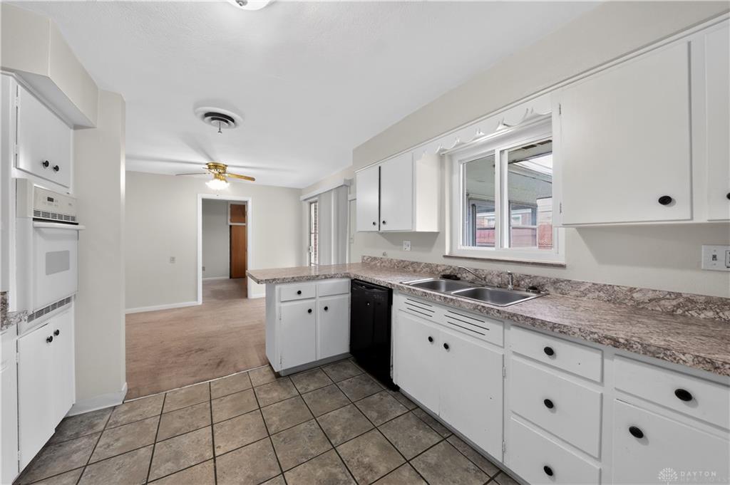 5101 Durwood Property Photo 10
