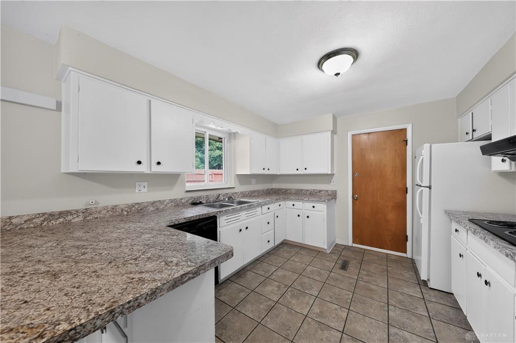 5101 Durwood Property Photo 11