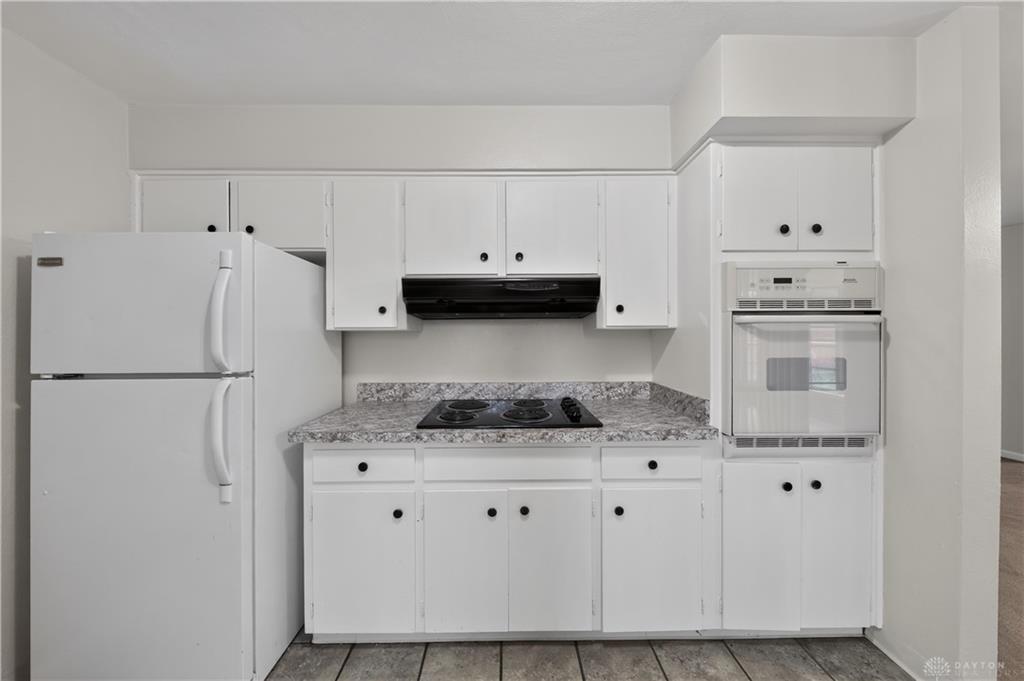 5101 Durwood Property Photo 12