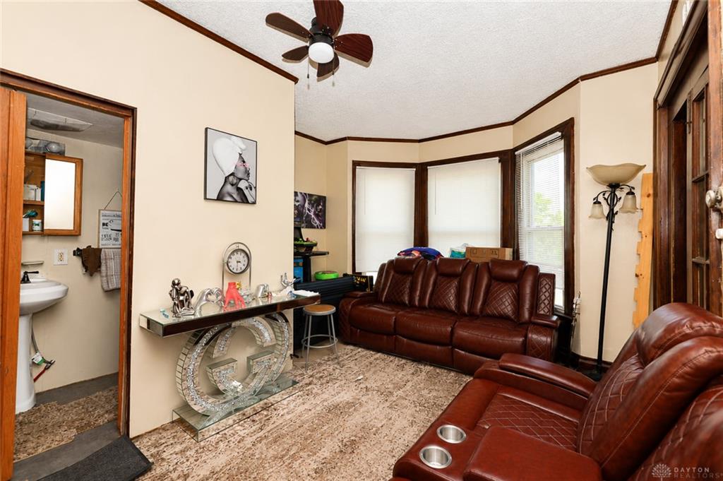 1315 Riverside Property Photo 7