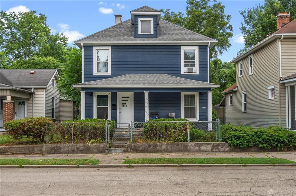 1216 Young Property Photo 1