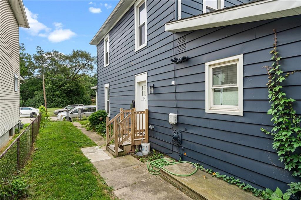 1216 Young Property Photo 19