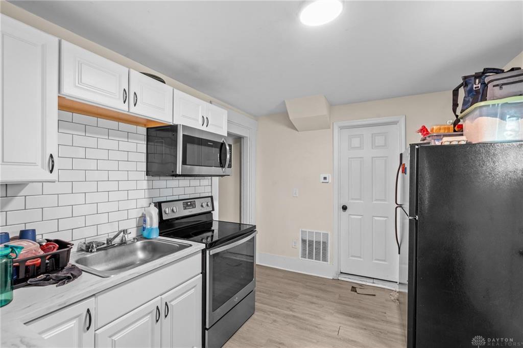 1216 Young Property Photo 23