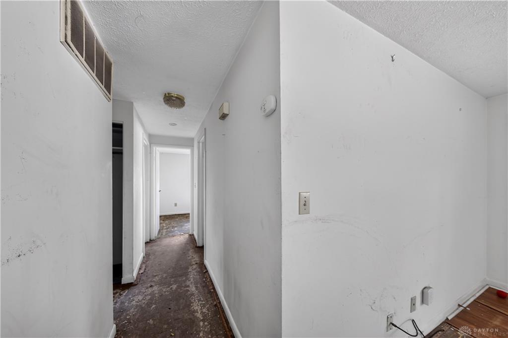 2196 Owendale Property Photo 25