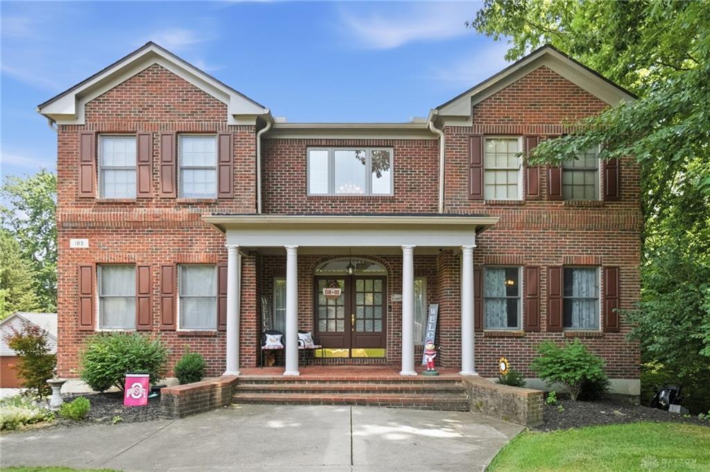 185 Woods Edge Property Photo 1