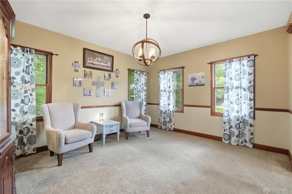 185 Woods Edge Property Photo 10