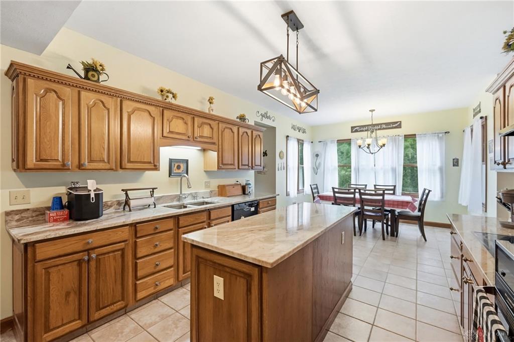 185 Woods Edge Property Photo 16