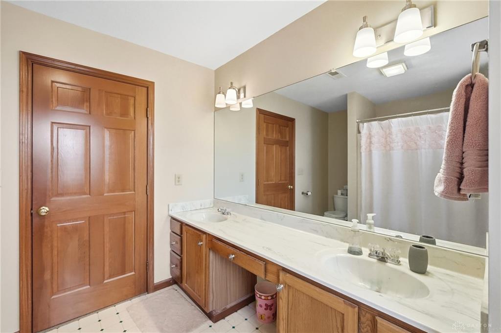 185 Woods Edge Property Photo 43